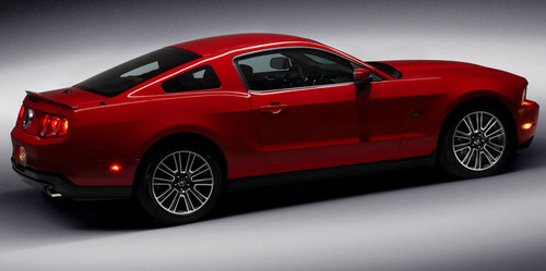 2010_ford_mustang_gt3