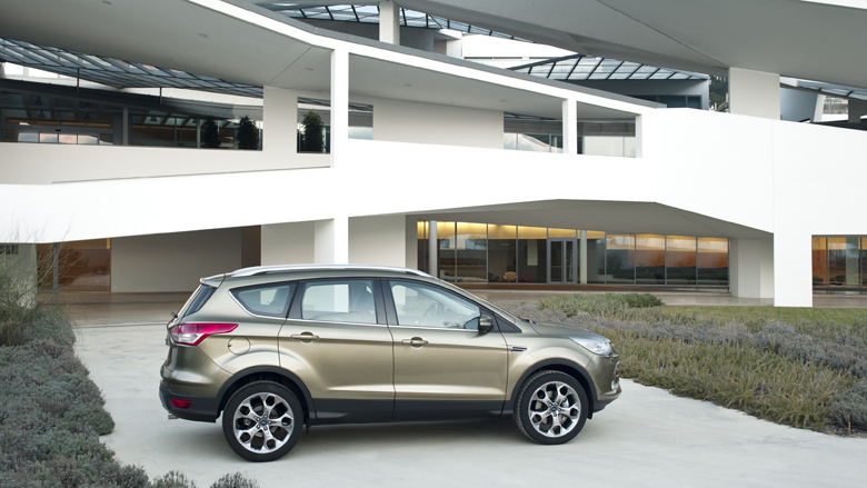 Ford_Kuga_Muscular_lines