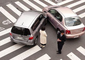 5 Safety Tips for Avoiding Auto Accidents